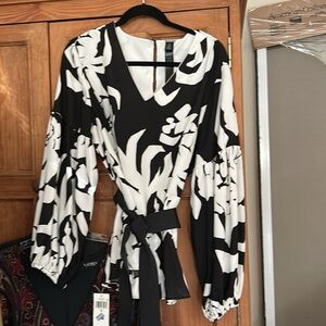 Chicos Black/White Blouse